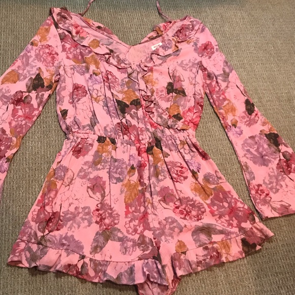 Mossimo Supply Co. Dresses & Skirts - ❌SOLD❌ Long Sleeve Romper